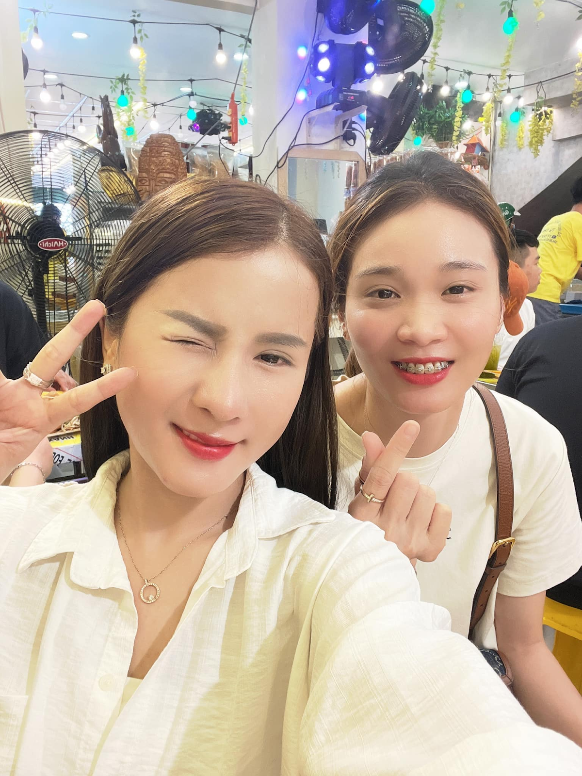 Bà Nhân Vlog lại bị nói lợi dụng Lôi Con - Quang Linh, đáp trả đúng 1 câu, lôi cả Thùy Tiên vào cuộc - Hình 8