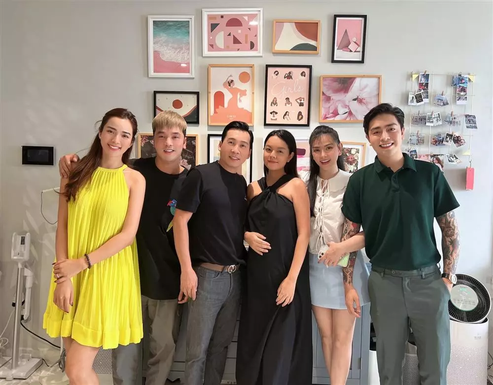 Phạm Quỳnh Anh bất lực cầu xin một điều khi chụp hình với ai cũng bị đồn là chồng, soi mói đủ điều - Hình 3