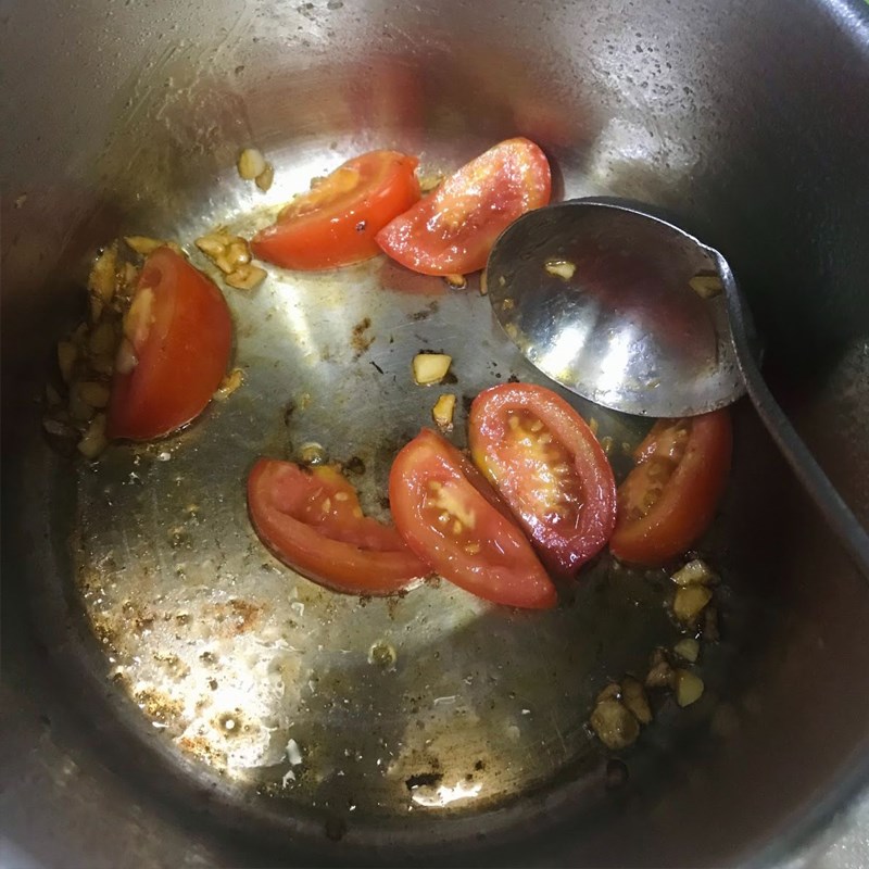 Cách nấu canh cải thảo cà chua thơm ngon, cho bữa cơm thanh mát - Hình 6