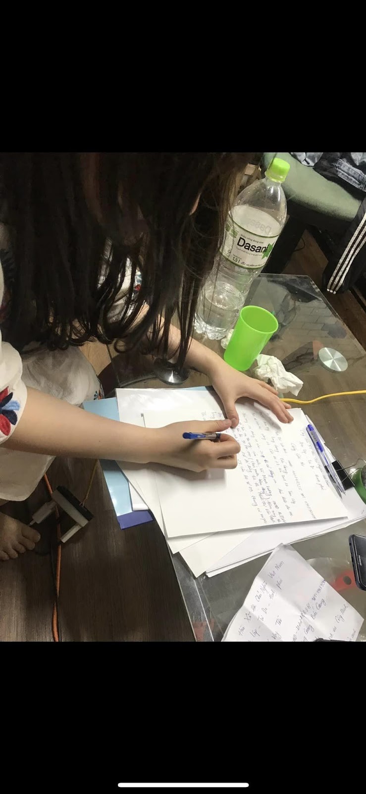 'Nữ siêu lừa' Bắc Giang được thả về, những nạn nhân vụ cô dâu 17 tỷ 'họp fan', quyết chiến tới cùng - Hình 5
