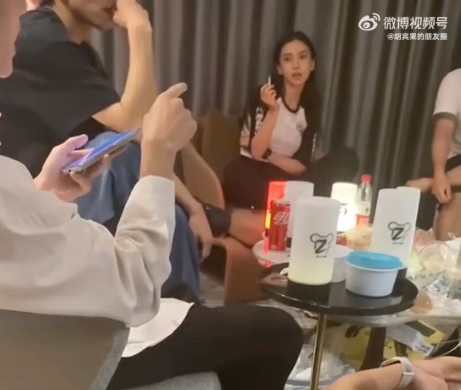 Angelababy ngày càng nam tính thấy rõ sau khi Huỳnh Hiểu Minh có tình mới - Hình 6