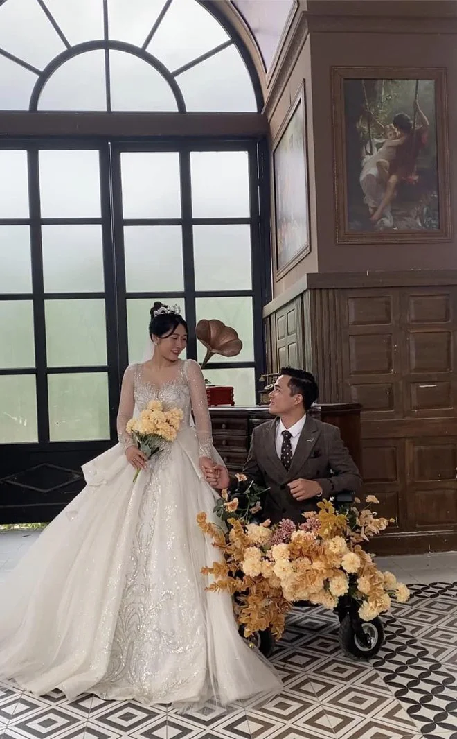 Tô Đình Khánh - Chàng trai không chân tung ảnh cưới và chuyện tình cổ tích giữa đời thật - Hình 3