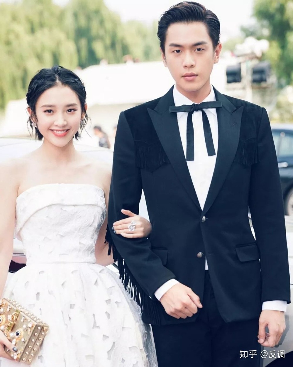 Trương Nhược Quân và Đường Nghệ Hân gây rụng tim, đậm chất ngôn tình tổng tài - kiều thê - Hình 9