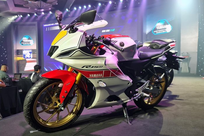 Yamaha YZF-R15M là mẫu sportbike 150 cc đắt nhất Việt Nam - Hình 4