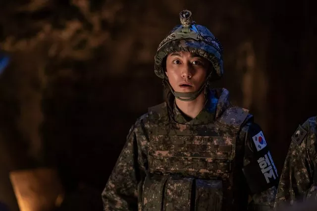 Kwak Dong-yeon Bỗng Dưng Trúng Số: Từng rung rinh Song Joong Ki, bị đánh giá thấp đến ngôi sao sáng - Hình 11