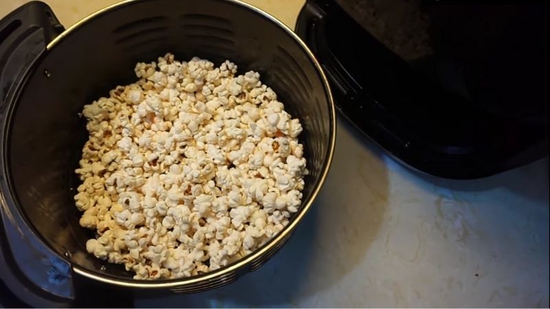 Cách làm bắp rang bơ bằng nồi chiên không dầu dễ làm tại nhà - Hình 4