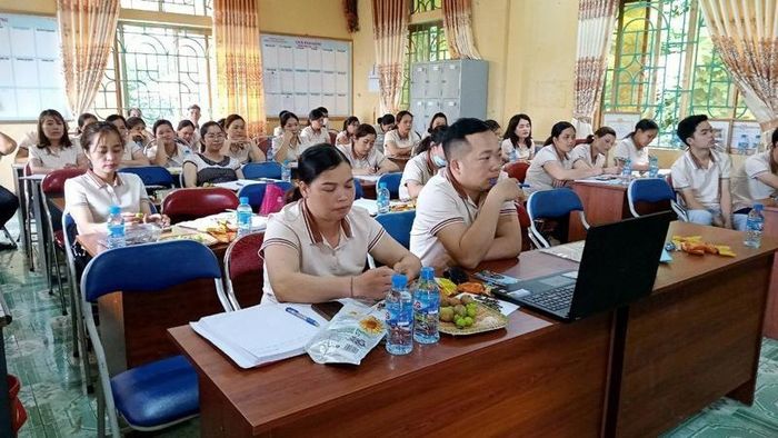 Giải quyết tình trạng thiếu giáo viên ở Cao Bằng - Hình 1