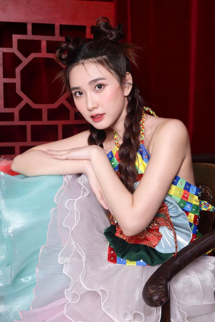 Khoe ảnh Trung thu, bồ cũ Bùi Tiến Dũng đẹp gợi cảm - Hình 10