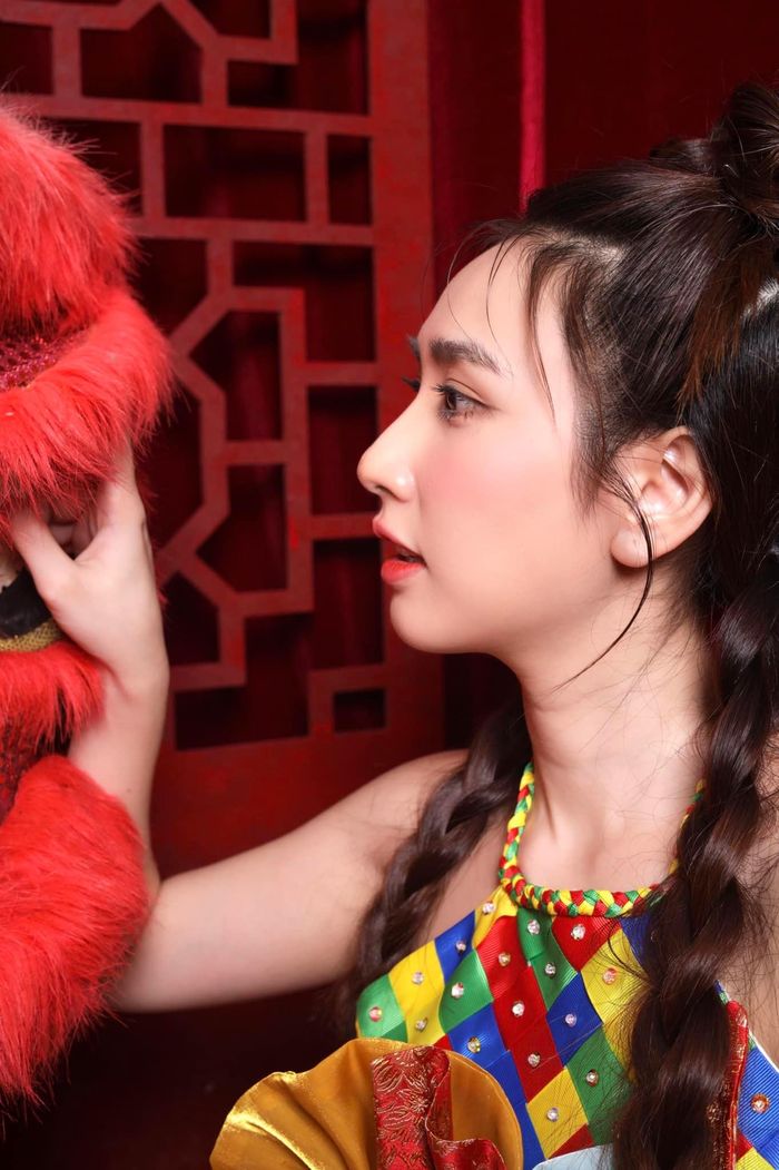 Khoe ảnh Trung thu, bồ cũ Bùi Tiến Dũng đẹp gợi cảm - Hình 8
