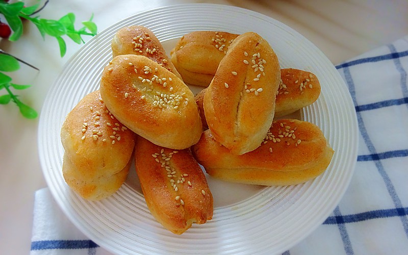 Mát trời làm bánh mì chuột nhỏ xinh bằng nồi chiên không dầu - Hình 1
