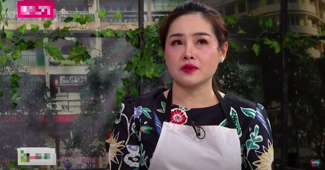 Phi Nga - Bà Sáu Duyên Kiếp: Gần 40 tuổi mới cưới Long Đẹp Trai, từng suýt chết khi vượt cạn - Hình 6