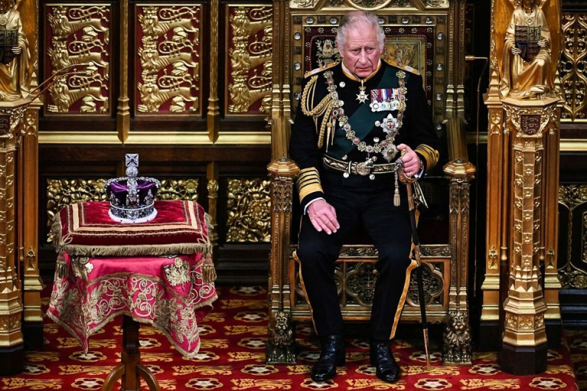 Thái tử Charles kế nhiệm ngai vàng sau khi Nữ hoàng Anh Elizabeth II qua đời - Hình 1
