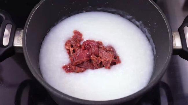 Thèm ăn cháo nhưng sợ nấu lâu, hãy thử các cách nấu cháo ăn liền vừa ngon vừa nhanh này xem - Hình 14