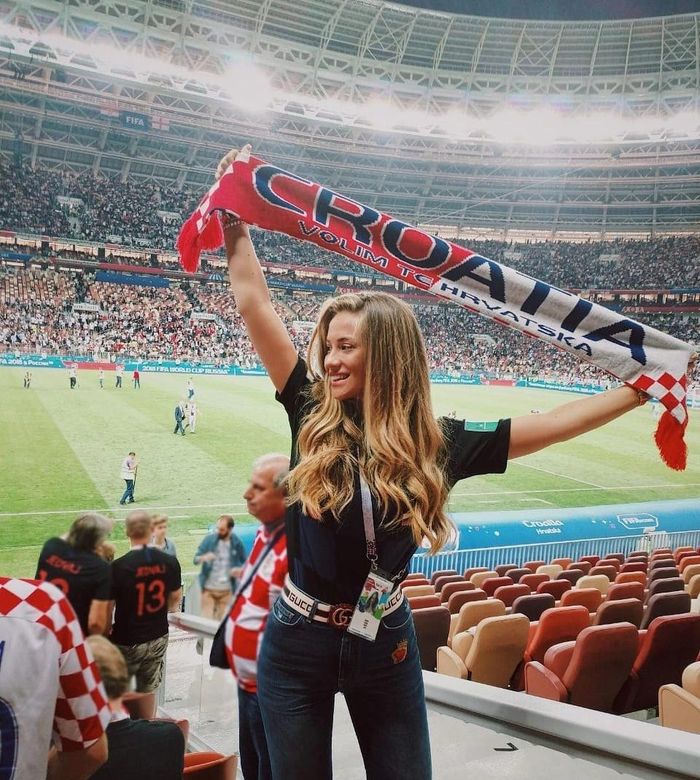 Vợ Kovacic được mệnh danh Shakira của Croatia - Hình 7