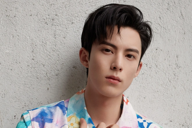 Vương Hạc Đệ vượt mặt Dương Dương trở thành sao nam hot nhất năm 2022 - Hình 2