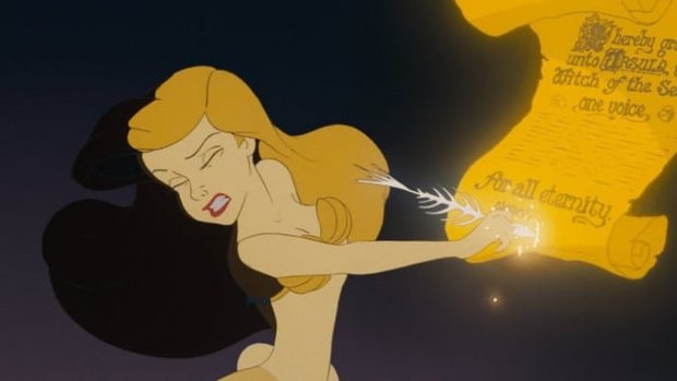 10 chi tiết khó hiểu từ loạt phim công chúa Disney: Đôi giày của Lọ Lem đến giờ vẫn là bí ẩn - Hình 4