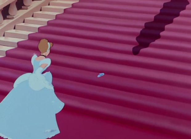 10 chi tiết khó hiểu từ loạt phim công chúa Disney: Đôi giày của Lọ Lem đến giờ vẫn là bí ẩn - Hình 10
