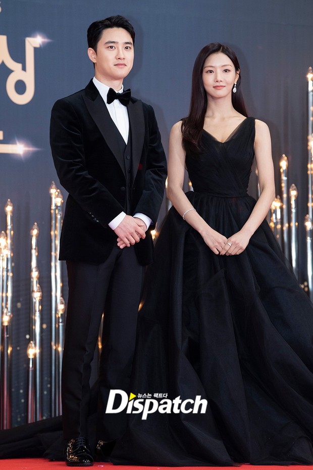 Thảm đỏ KBS Drama Awards: Seohyun và nàng cháo Vườn Sao Băng sắc vóc tuyệt mỹ đè bẹp Krystal, Ha Ji Won - D.O. (EXO) dẫn đầu đoàn sao váy áo lộng lẫy - Hình 13