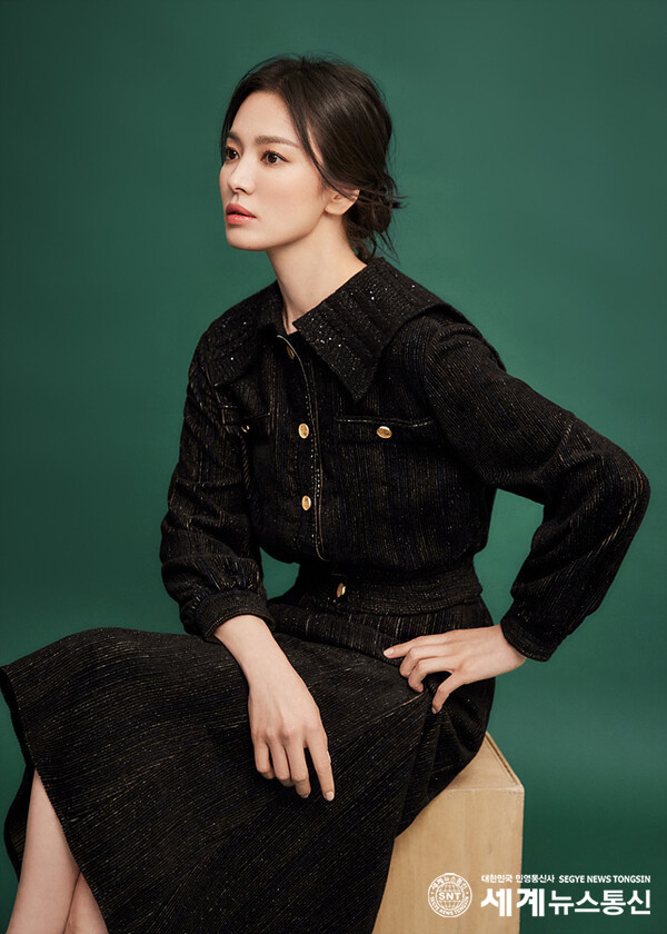 Song Hye Kyo tuổi 41 không cần cố gắng hẹn hò để tỏ ra hạnh phúc, Song Joong Ki nói 1 câu xúc động - Hình 1