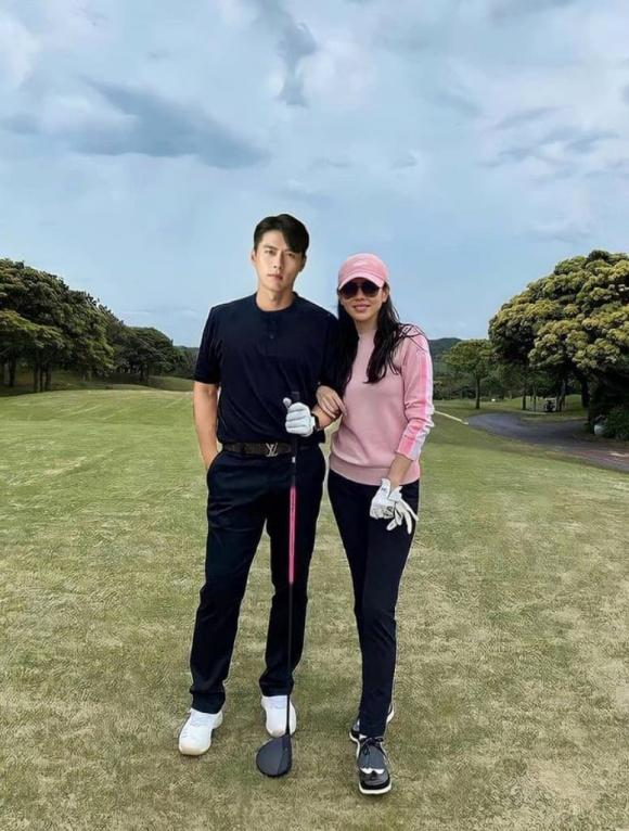 Hyun Bin lần đầu kể chuyện hẹn hò với Son Ye Jin, tiết lộ 2 vợ chồng có chung sở thích! - Hình 6