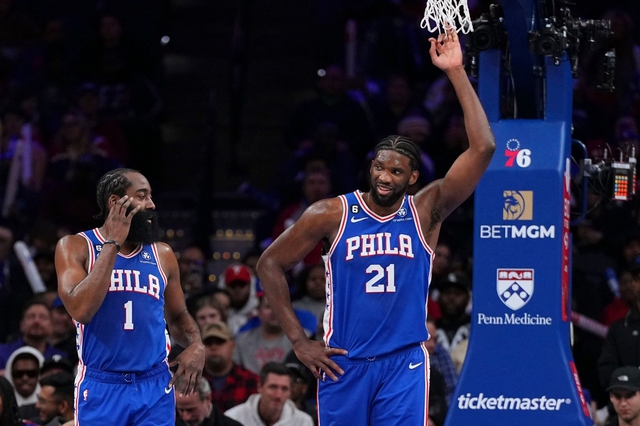 James Harden không vui vì bị so sánh với huyền thoại Magic Johnson - Hình 1