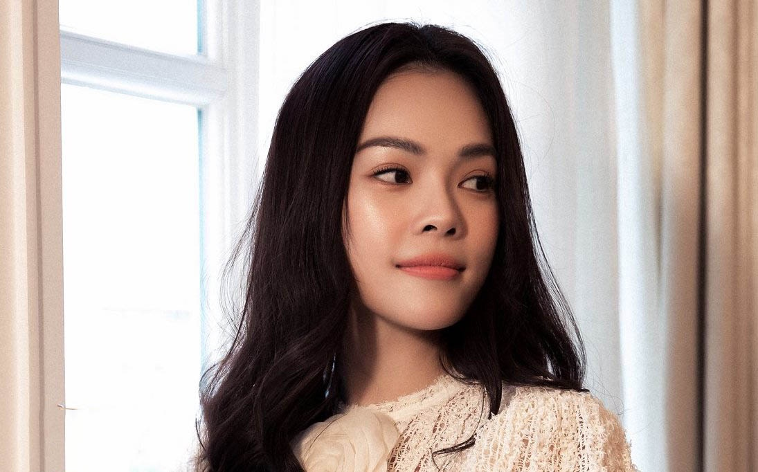Dương Cẩm Lynh lên tiếng vụ nhận 100 triệu từ đồng nghiệp, đau đầu vì chủ nợ tưởng nhiều tiền - Hình 1