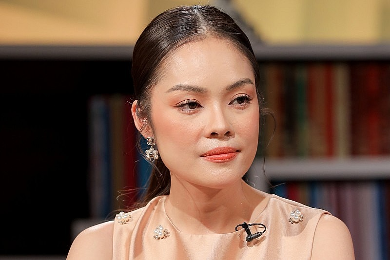 Dương Cẩm Lynh lên tiếng vụ nhận 100 triệu từ đồng nghiệp, đau đầu vì chủ nợ tưởng nhiều tiền - Hình 4