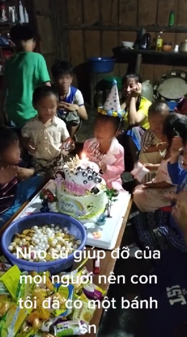 Bóc trần sự thật bé gái không có bánh kem sinh nhật, thổi hộp quẹt thay nến: Chính quyền lên tiếng - Hình 6