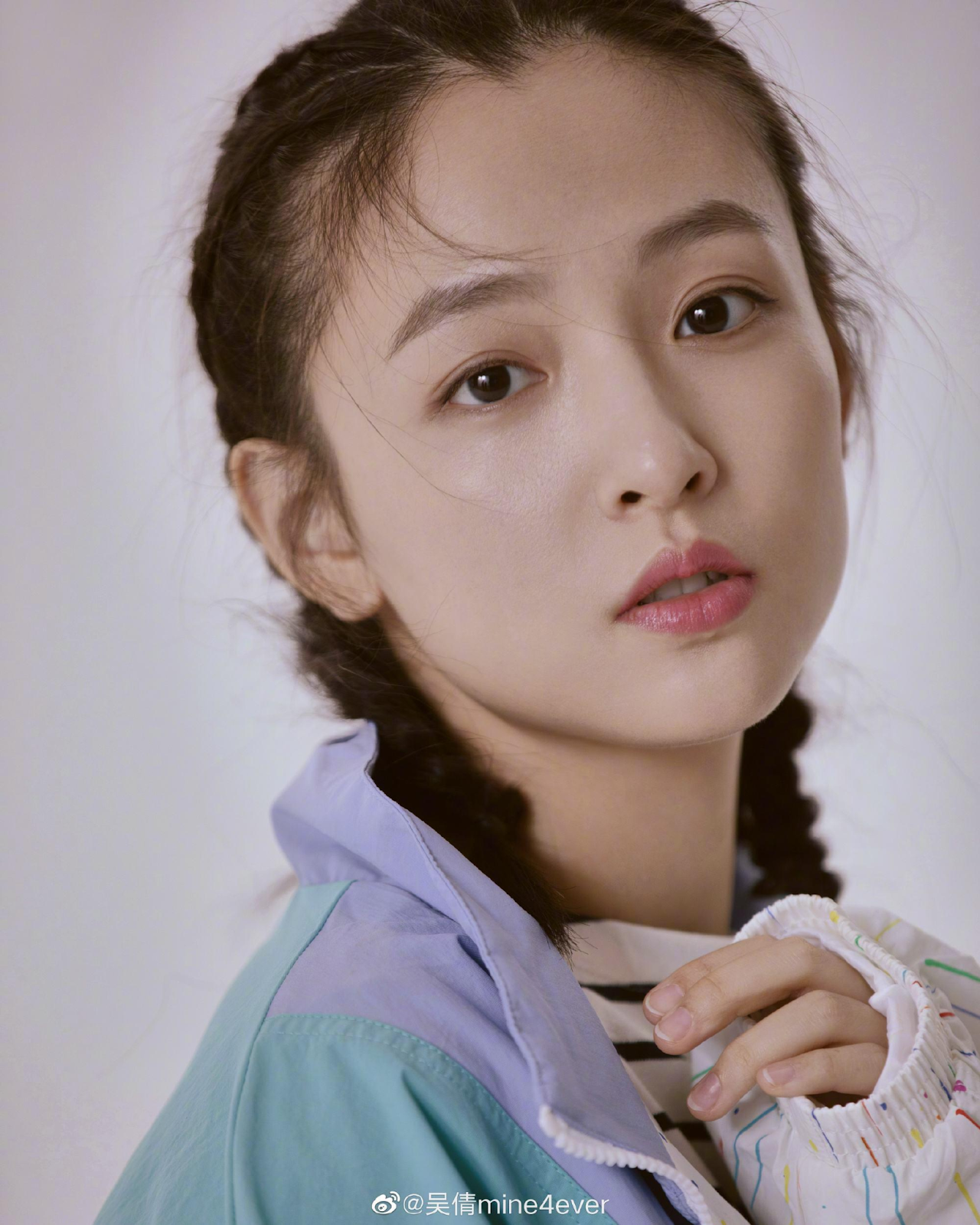 Dương Dung: Bỏ vai vì chán makeup, vừa đạt thành tích khiến Triệu Lệ Dĩnh đuổi theo không kịp - Hình 11