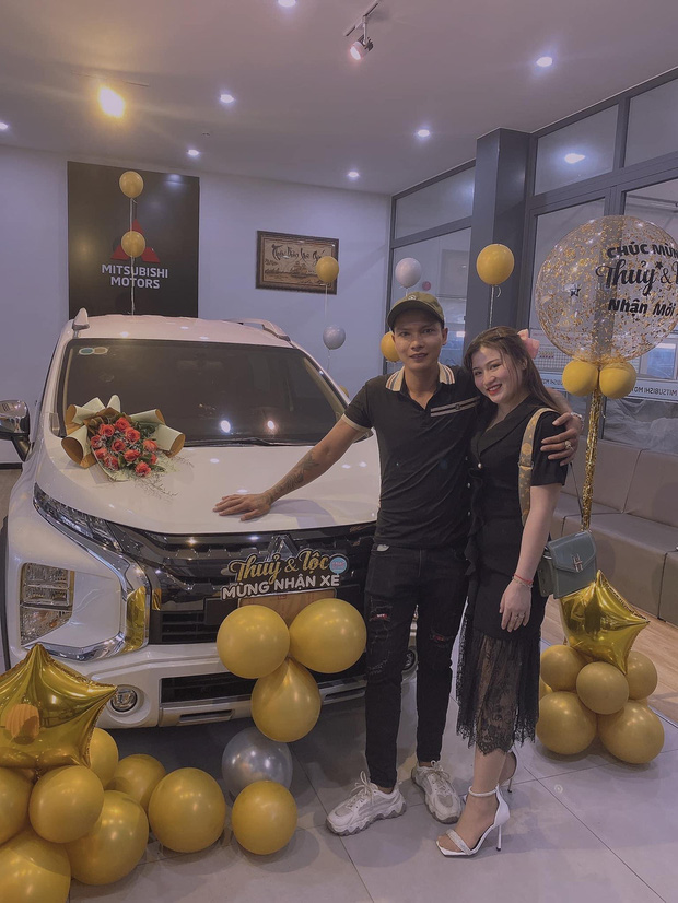 Lộc Fuho từ chàng phụ hồ đến YouTuber xây được nhà, mua được xe, lần nào từ thiện cũng gặp biến - Hình 2