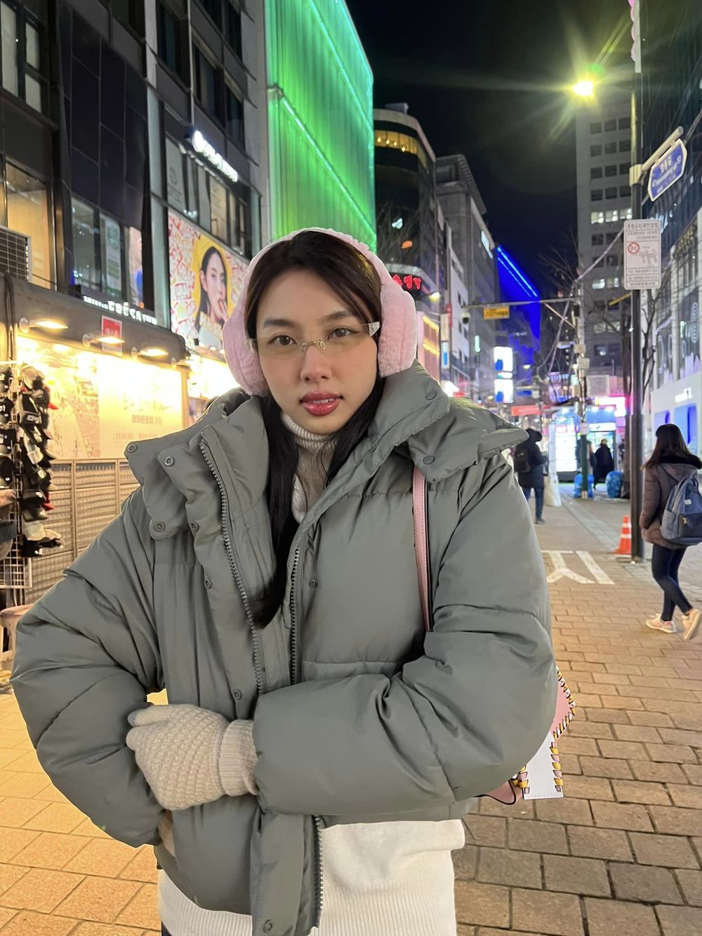 Phó chủ tịch Miss Grand bất ngờ đến Việt Nam, không thể hội ngộ Thùy Tiên vì 1 lý do - Hình 5