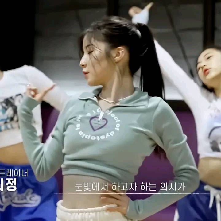 BLACKPINK tương lai mù mịt, nhóm nhạc đàn em sắp debut lộ info chất lừ, có đến 3 mỹ nhân ngoại quốc - Hình 7