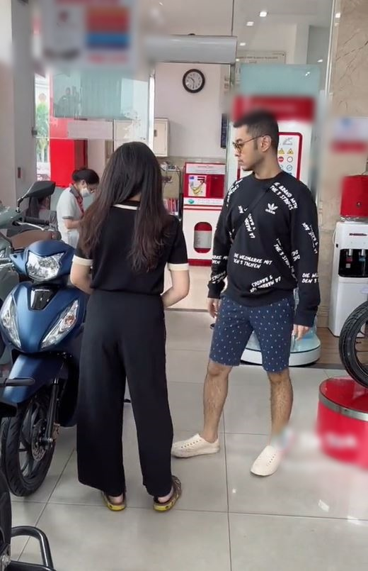 Cô Gái Có Râu đòi đuổi toàn bộ nhân viên: Quá bực mình với đám phục vụ này...anh cho nghỉ hết! - Hình 5