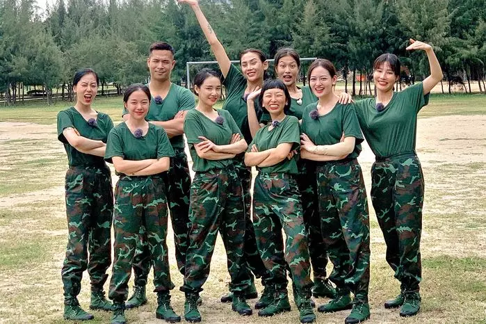 Nhã Phương thừa nhận nhập ngũ vì sống quá sướng, một sao nữ bị tác động xái cả quai hàm? - Hình 6