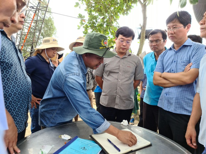 Chưa thể đưa xác bé trai 10 tuổi rơi xuống trụ bê tông 35m lên: Chuyên gia quốc tế vào cuộc - Hình 4