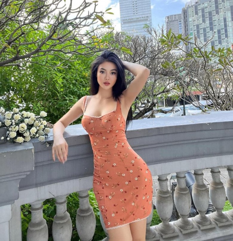 Hoa hậu ăn chơi nhất Sài thành khoe dáng đẹp ná thở dù đã sinh nở, có con cũng không kìm được vẻ sexy - Hình 4