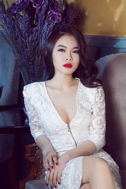 Giang Hồng Ngọc: Bí mật sinh con, chuyện tình kín tiếng với chồng vướng nhiều tin đồn thất thiệt - Hình 2
