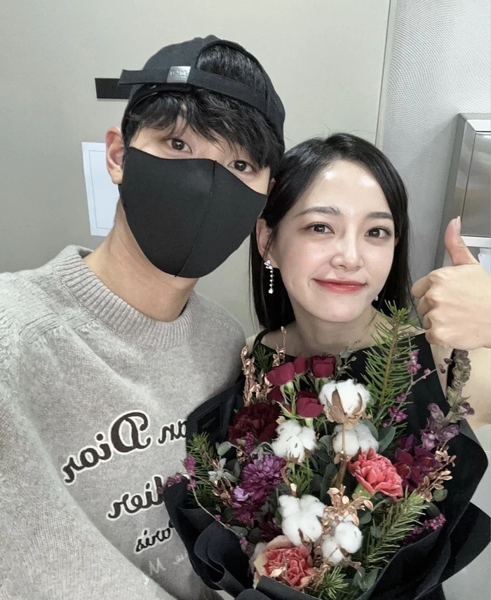 Kim Se Jeong tuyên bố sẽ không yêu đương với Ahn Hyo Seop, fan hoang mang tột độ! - Hình 4