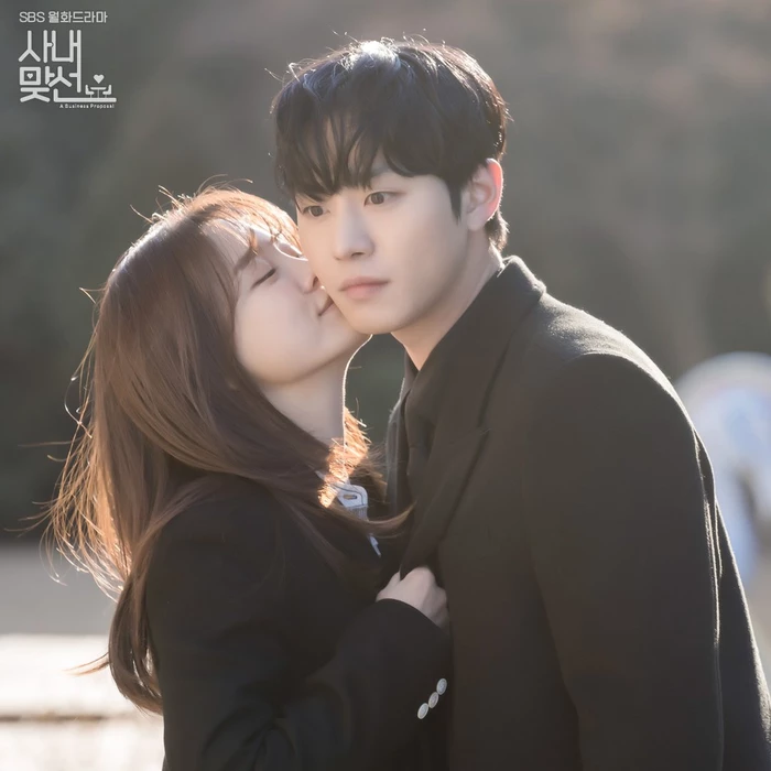 Kim Se Jeong tuyên bố sẽ không yêu đương với Ahn Hyo Seop, fan hoang mang tột độ! - Hình 2