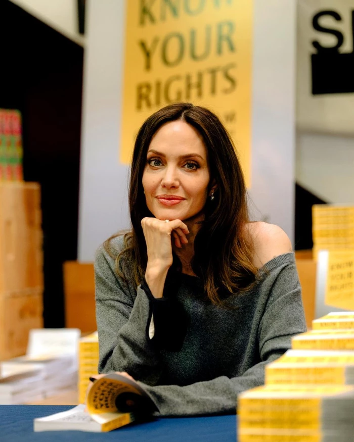 Lộ ảnh Angelina Jolie sang Việt Nam làm việc, Shiloh và Pax Thiên có thân thiết như lời đồn? - Hình 3