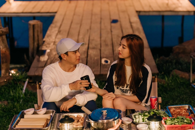 Couple chênh 17 tuổi đăng ký kết hôn sau bốn tháng quen nhau, giờ tấu hài mỗi ngày trong biệt thự 23 tỷ - Hình 3
