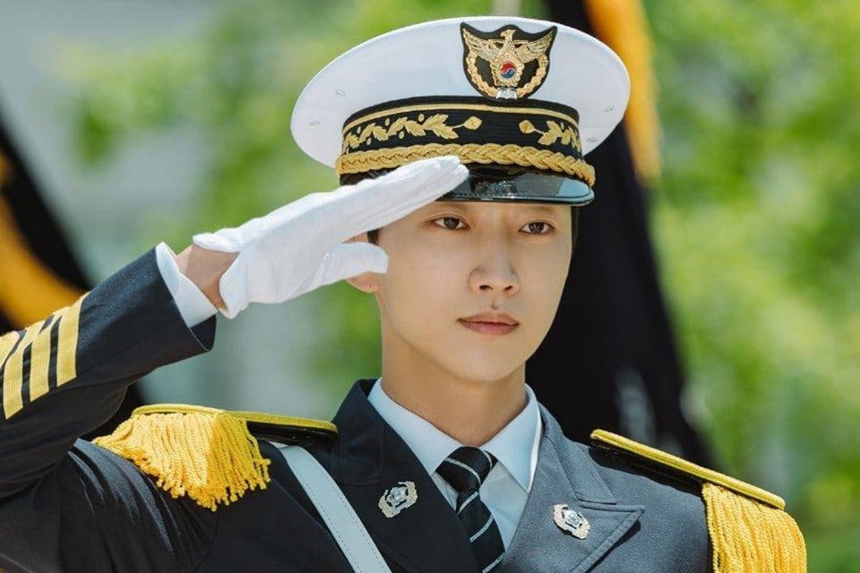 Jung Jin Young (B1A4): Mỹ nam toàn năng của giải trí Kbiz, được gọi là ông nội vì lý do đặc biệt - Hình 6