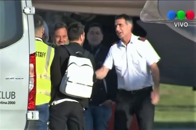 Messi trao tính mạng cho một nhà báo - Hình 2
