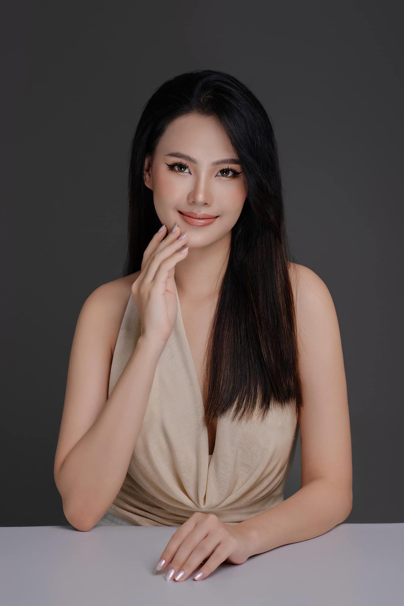 Mỹ nữ gây chú ý vì chân thẳng như thước kẻ, số đo đẹp nhất nhì Miss Earth Vietnam - Hình 6