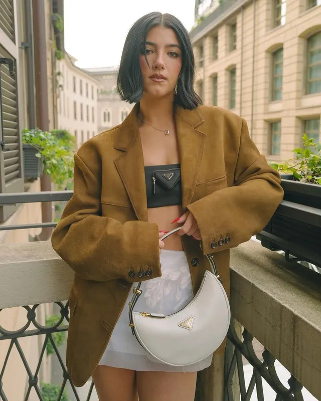 Nâng tầm gu thời trang thu đông chỉ với chiếc áo khoác màu camel - Hình 9