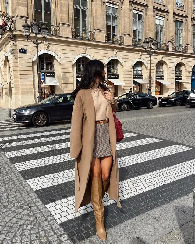 Nâng tầm gu thời trang thu đông chỉ với chiếc áo khoác màu camel - Hình 2