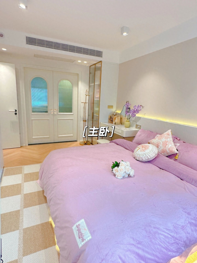 Ngắm căn hộ xinh như mộng của nữ tiếp viên hàng không, dù hiếm khi ở nhà nhưng vẫn đầu tư decor ấn tượng - Hình 8
