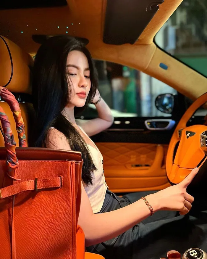 Ngắm nét quyến rũ của bạn gái Quang Hải - Hình 10