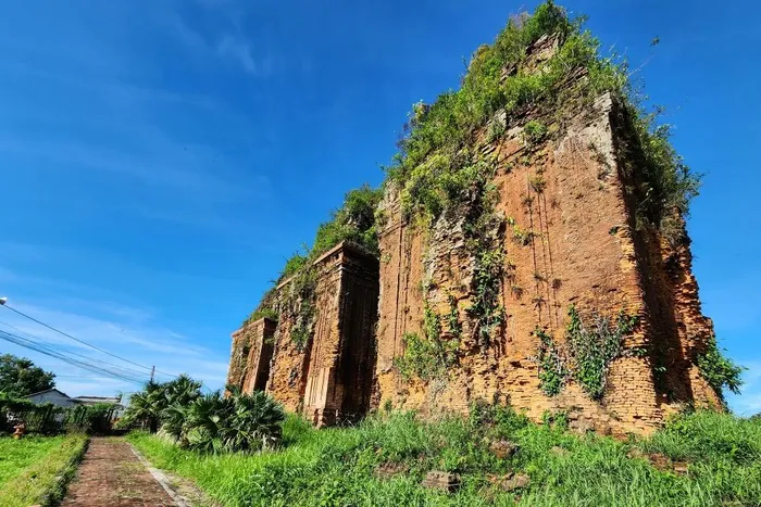 Nỗi buồn di tích - Hình 7