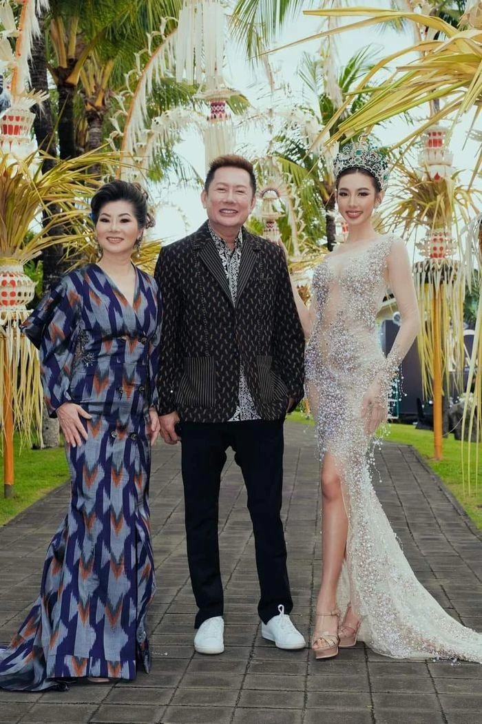 Thùy Tiên tiếp tục bị 1 cuộc thi Hoa hậu cạch mặt, ké fame lễ trao giải tại Hàn lại bị bơ đẹp - Hình 8